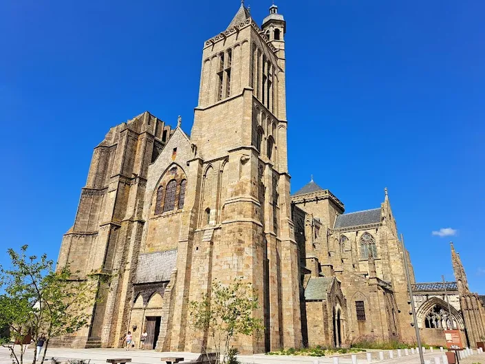 Cathédrale Saint‑Samson de Dol‑de‑Bretagne