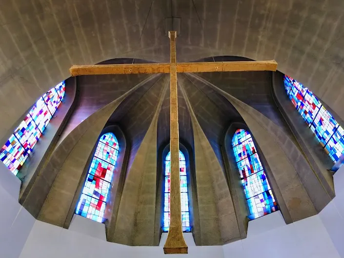 Église catholique Sainte-Bernadette à Dunkerque