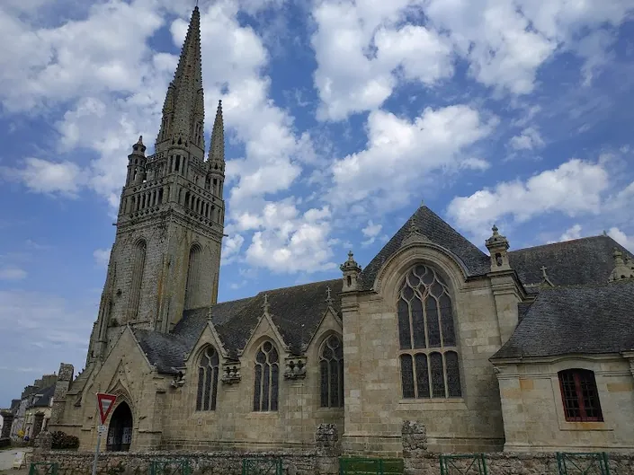 Église Saint-Herlé de Ploaré