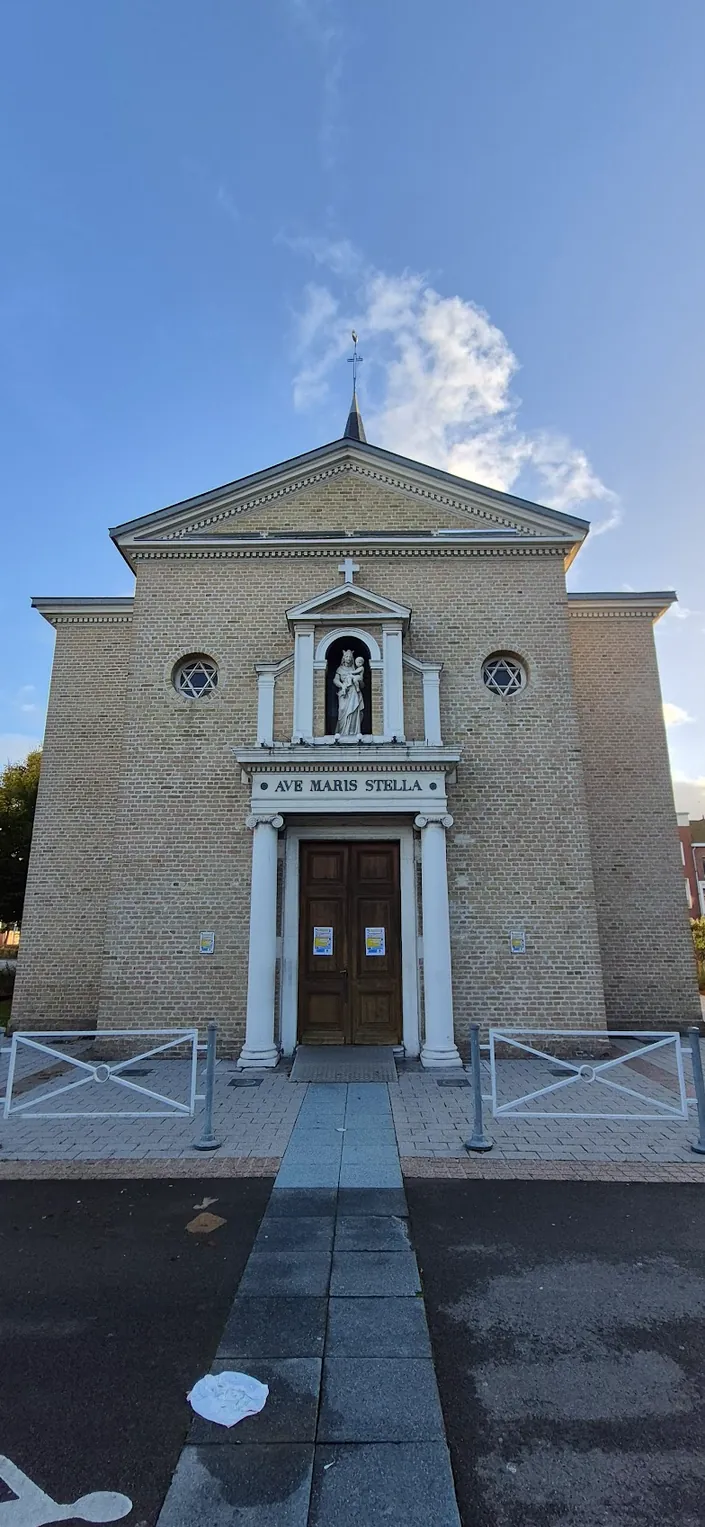 Petite Chapelle catholique Notre-Dame-des-Dunes à Dunkerque